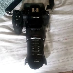 Fujifilm Finepix HS20 EXR 24-750 MM. 30X.